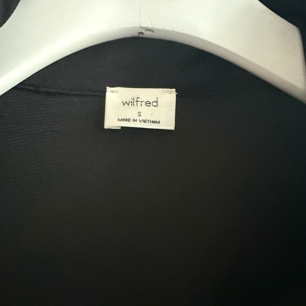 Wilfred Black Button-Up Long Sleeve Shirt - Picture 2 of 2